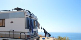 Covid-19: Aumento anormal de turistas na costa alentejana preocupa autarcas