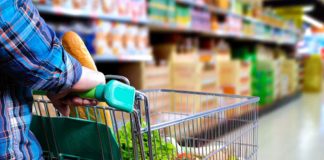 Supermercado de Évora cria horário para forças de segurança e saúde