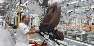 Faurecia de Palmela garante manutenção dos postos de trabalho