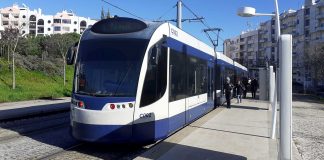 Maquinistas alegam falta de limpeza no metro de superfície da margem sul