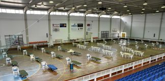 Pavilhão de Santiago do Cacém preparado para recolher infetados