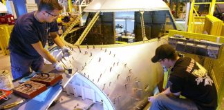 Embraer em Évora continua a produzir com funcionários em teletrabalho