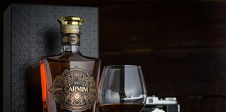 Design de aguardente da Carmin premiado nos EUA