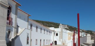 Serviços municipais e fortaleza de Sesimbra reabrem amanhã