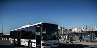 TST em Almada com poucos passageiros e “comportamento exemplar”