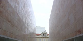 Dicotomia em púbico e privado em exposição no Centro de Artes de Sines