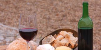 “Mercado do Queijo, Pão e Vinho”, em Palmela, cancelado