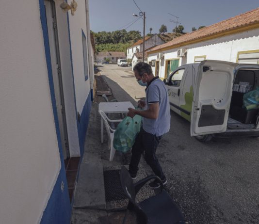Alcácer do Sal distribui de alimentos a famílias carenciadas