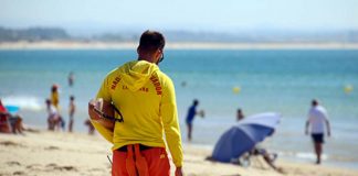 Menos banhistas estrangeiros, mais portugueses e nadadores-salvadores destacam bom comportamento