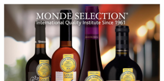 Casa Ermelinda Freitas premiada com ouro e prata em França