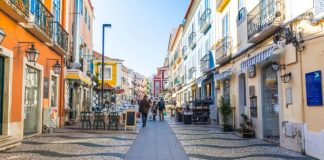 Almada quer alargar horário de funcionamento do comércio até às 22h00