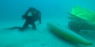 Mergulhadores da Marinha destruíram fogo de artifício abandonado na Fonte da Telha
