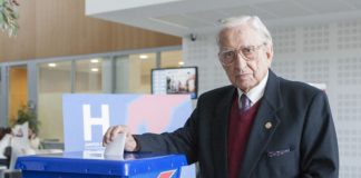 Câmara do Seixal decide atribuir nome do professor doutor Carlos Ribeiro ao hospital