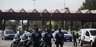 ‘Garrafão’ da Ponte 25 de abril enche em regresso ‘interrompido’ pela PSP