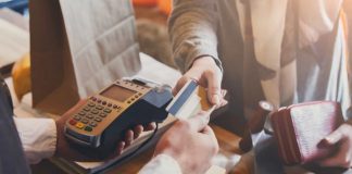 Comércio no Seixal autorizado a funcionar até às 22h00