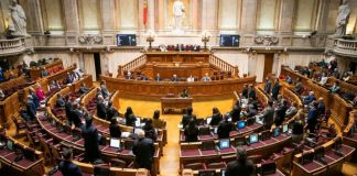 Eleitos do PS por Setúbal questionam Governo sobre segurança de terminais marítimos