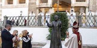 Setúbal inaugura estátua do primeiro bispo da cidade