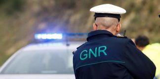 Festa com 30 pessoas no Monte da Caparica em dia de recolher obrigatório travada pela GNR