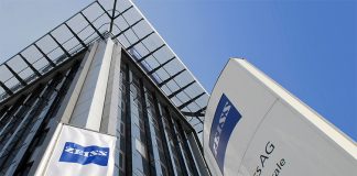 Trabalhadores da Carl Zeiss Vision iniciaram hoje greve de quatro dias