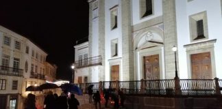 Concentração em Évora alerta para prejuízos causados na restauração
