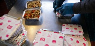 Movimento “Lugar à Mesa” entregou 2.500 refeições a famílias carenciadas