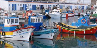 Pescadores protestam restrições devido à criação de recife artificial na Comporta