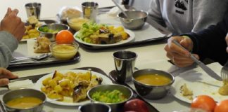 Sines entrega ao domicílio e alarga refeições escolares ao secundário