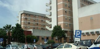 Garcia de Orta sem vagas e com fila de ambulâncias à porta