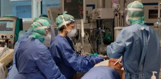 Garcia de Orta tem este sábado 244 doentes positivos, 31 em cuidados intensivos