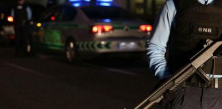 GNR põe fim a festa ilegal com cerca de 30 pessoas em Sesimbra