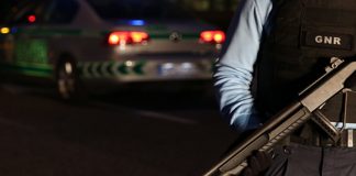 GNR deteta 41 infrações e encerra dois estabelecimentos em Almada