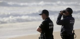 Jovem inglês morre na praia do Dragão Vermelho na Costa da Caparica
