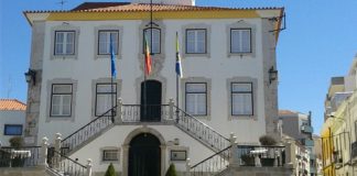 Assembleia Municipal de Almada aprova saída da AMRS