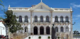 Alcácer atribui apoios ao Banco Alimentar e aprova apoio para trabalhadores do município