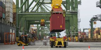 Tribunal absolve todos os arguidos no derrame de combustível em Sines