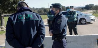 GNR acaba com festa ilegal e multa 12 pessoas em Setúbal