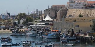 Testagem em massa à Covid-19 no porto de pesca de Sines
