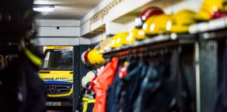 Incêndio destrói armazém com produtos químicos e agrícolas em Santiago do Cacém