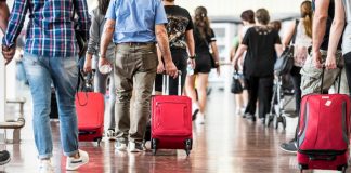 Brasileiros regressam à região em força mas com carências