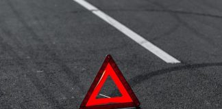 Motociclista morre em colisão com automóvel em Azeitão