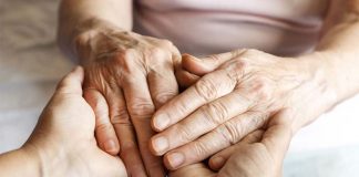 Almada implementa projeto de apoio aos cuidadores informais