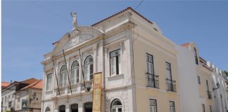 Alcochete delega competências da educação no diretor do agrupamento de escolas