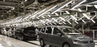 Autoeuropa deixa este mês de produzir Volkswagen Sharan