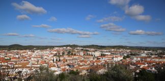 Incêndio leva a evacuação de lar em Montemor-o-Novo