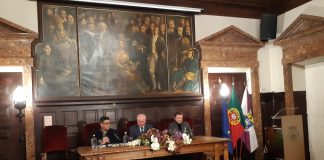 Autarcas ameaçam ir para a porta do Ministério da Saúde