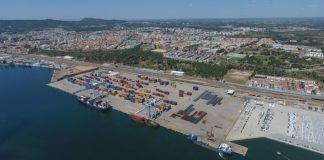 Porto de Setúbal com mais duas linhas regulares de contentores
