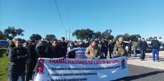 Trabalhadores da Lauak de Setúbal em greve por aumentos salariais