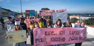 Professores de Palmela desfilaram pela dignificação das carreiras e da escola pública