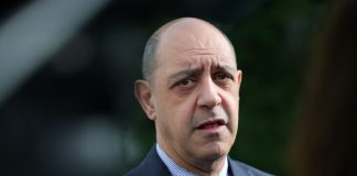 Ministro promete requalificar centros de saúde e extensões no litoral alentejano