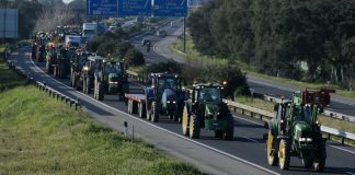 Agricultores com promessa de respostas e de nova reunião com Governo